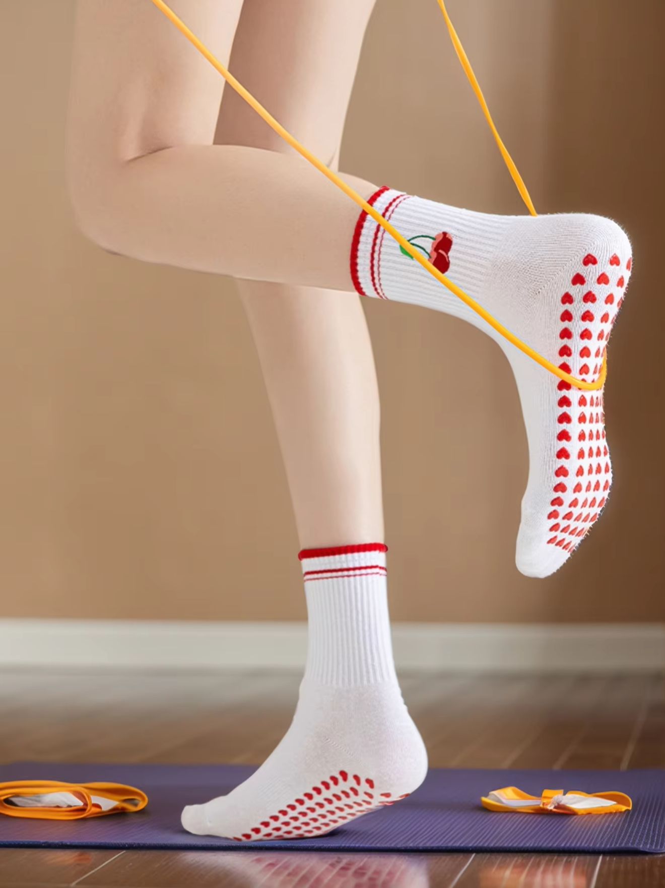 Fitness Yoga & Kickfit - 1組のクロスボーダープロフェッショナルヨガソックス、コットンストラップ付きシリコン滑り止めピラティスフィットネスダンスフロアソックス